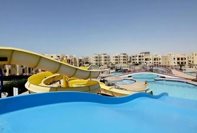 Two Bedroom In Golden Fully Air Conditioned In Front Of The Pool Near The Kids Aqua Kids Areas Family Cafeteria * Rasz Szedr